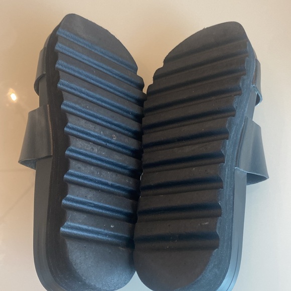 Slides - Picture 3 of 5